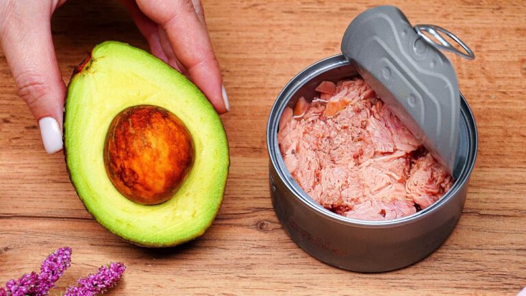 1 Avocado und Thunfisch: Entdecke den geheimen Avocadosalat in 10 Minuten!